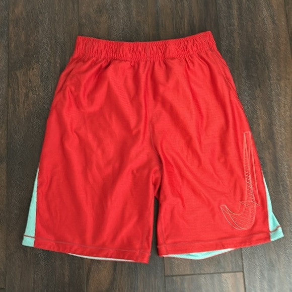 Nike Gently Used Red Dri-Fit Basketball Shorts Sz L (boys) - Picture 3 of 7